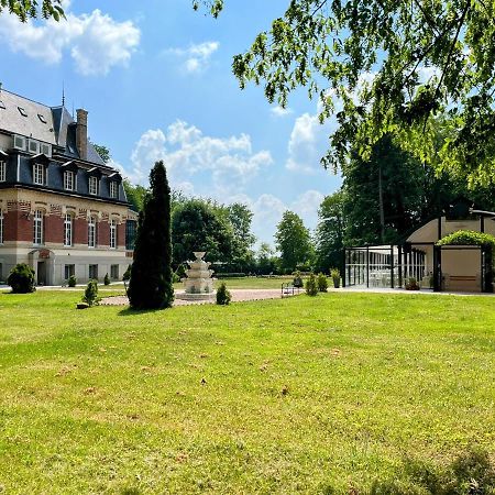 Chateau De Moliens Zewnętrze zdjęcie